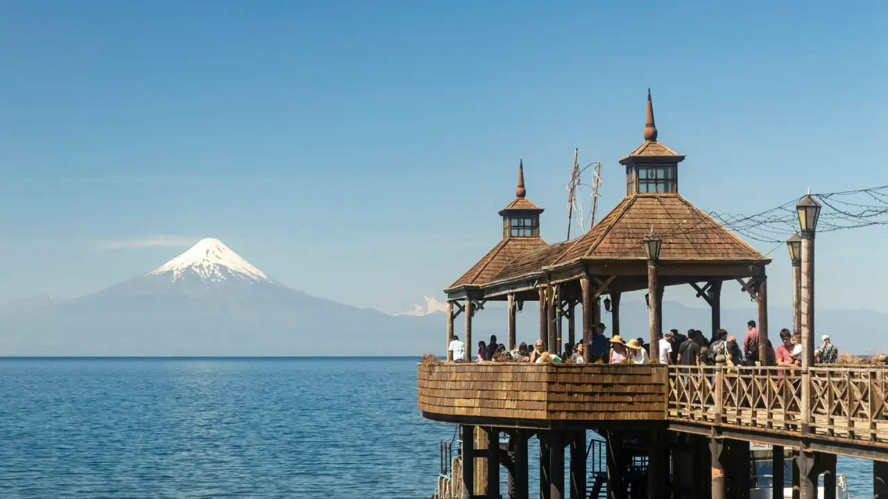 Frutillar y Lago Llanquihue